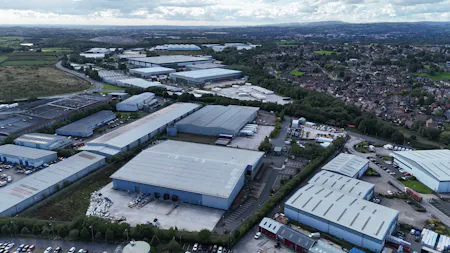 T86, Pilsworth Road, Heywood, Industrial/Logistics To Let - dji_fly_20260909_155014_0294_1788979261278_photo.jpg