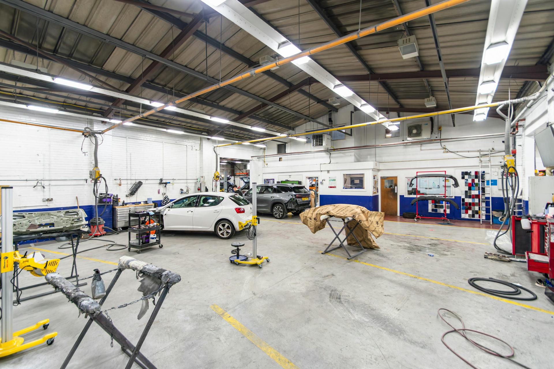 Industrial Unit in Bournemouth - photo 3