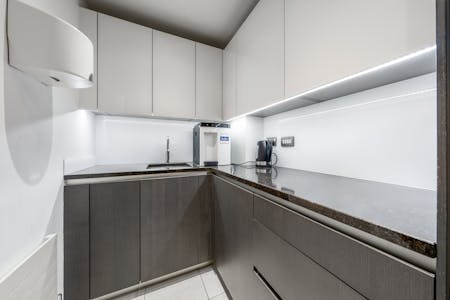 76 Crown Road, St Margaret's, Twickenham, Office To Let / For Sale - DSC01188HDREdit.jpg