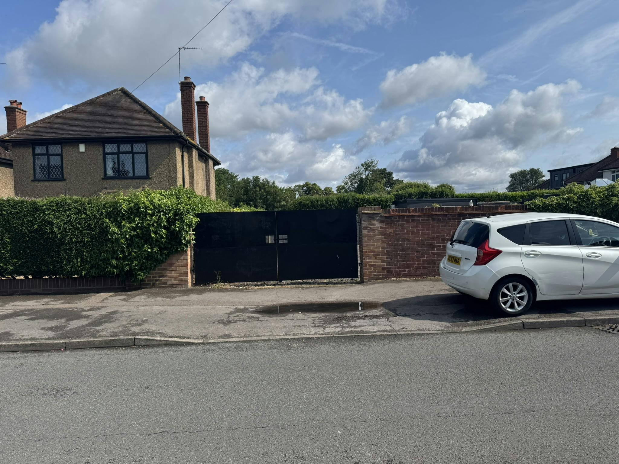 Rear of 66 Marsh Lane, Simplemarsh Road, Addlestone, Open Storage Land To Let - IMG_4682.JPEG