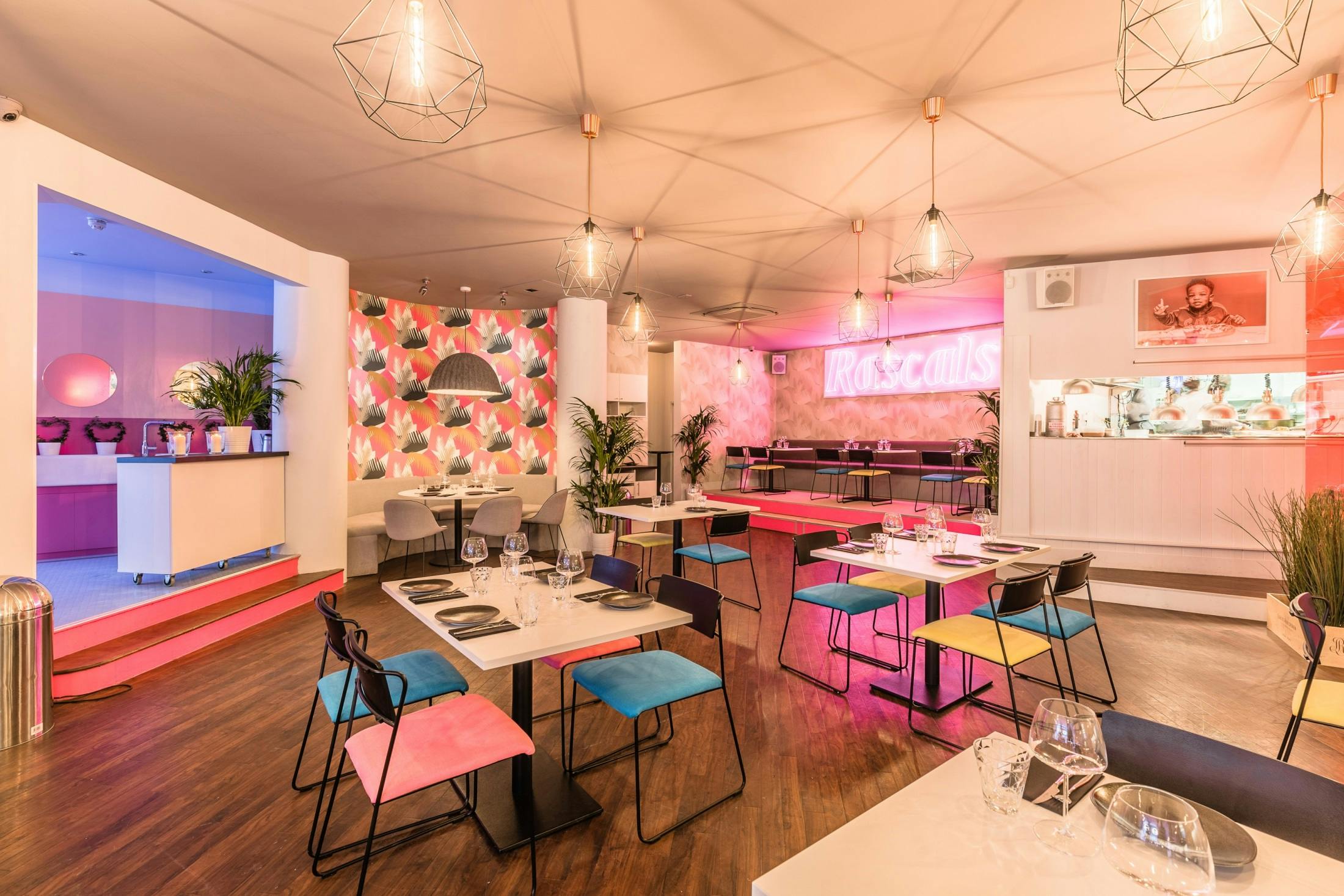 7 Chestnut Grove, Balham, London, Restaurant Lease Assignment - image008-1.jpg