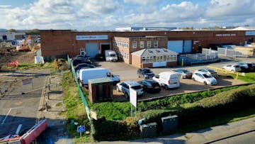 Unit 21 Sundon Industrial Estate, Dencora Way, Luton, LU3 3HP