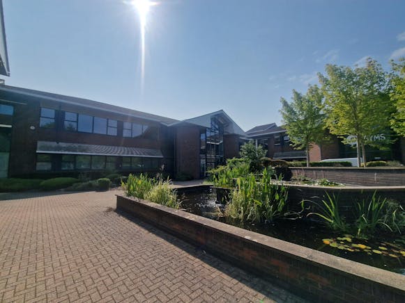 First Floor Unit B The Crescent, Jays Close, Basingstoke, Industrial / Industrial / Office To Let - 20250806_104657.jpg