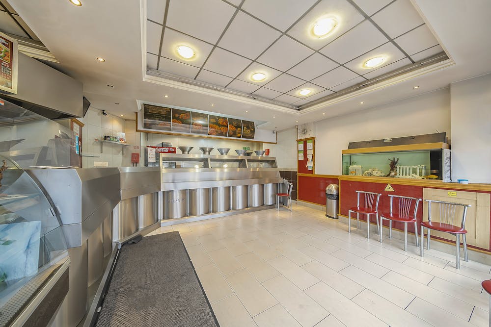 75 - 77 Uxbridge Road - 1241491 4.jpg