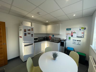 Avon House, Thame, Office To Let - IMG_8144.jpeg