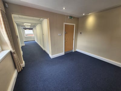 Suite 4, 1st floor Ashfield House, Stockport, Office To Let - 20250521_120417.jpg