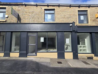 30 Bank Street, Accrington, Retail To Let - 20260723_091829.jpg