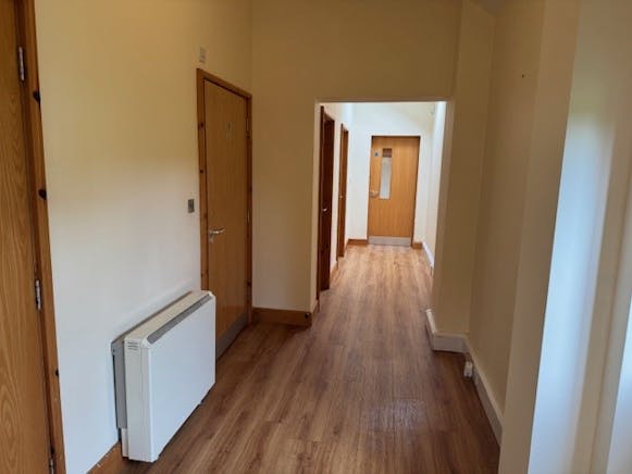 Unit 4, 4 Pedigree Farm Barns, Northampton, Offices To Let - Unit 4 internal 3.jpg
