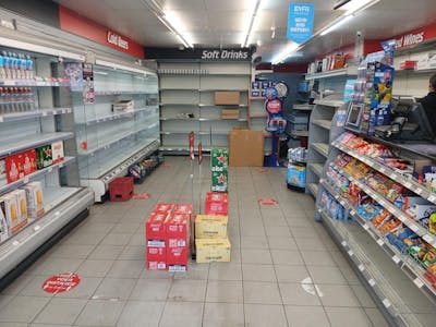 497 Ongar Road, Brentwood, Retail / Retail - Out Of Town Lease Assignment - 497 ongar road rea entrace.jpg