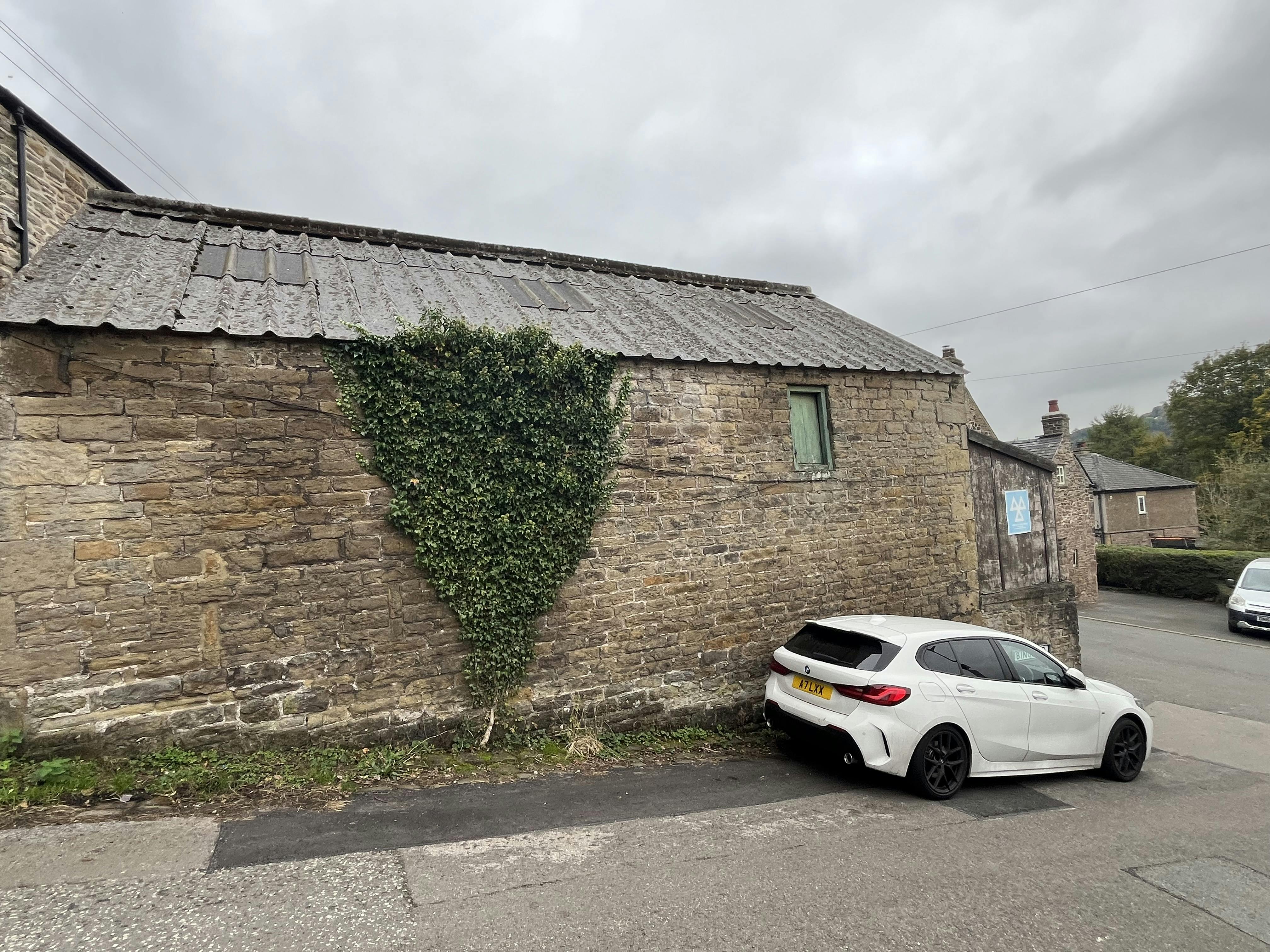 Old Road Garage, High Peak, Industrial / Investment For Sale - IMG_0232.jpg