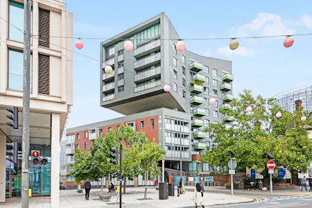Edge Apartments, London, Residential Flat To Let - External Building