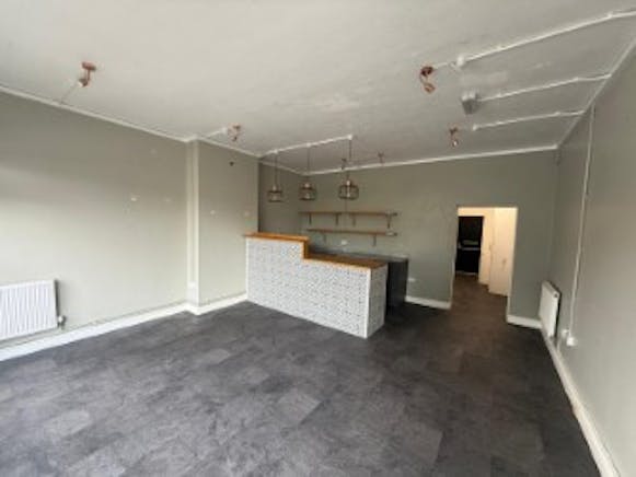 121 Freshfields, Newmarket, Retail To Let - d360800a-4e7d-45c6-a3cd-f937070fd30c.jpg