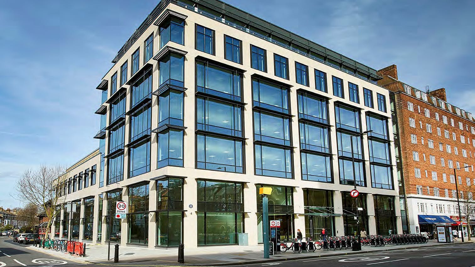 Kings House, 174 Hammersmith Road, Hammersmith, Office To Let - Front2.jpg