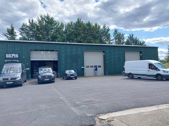 Unit 2, Manor Farm, Shurlock Row, Reading, Industrial To Let - IMG20250703WA0009.jpg