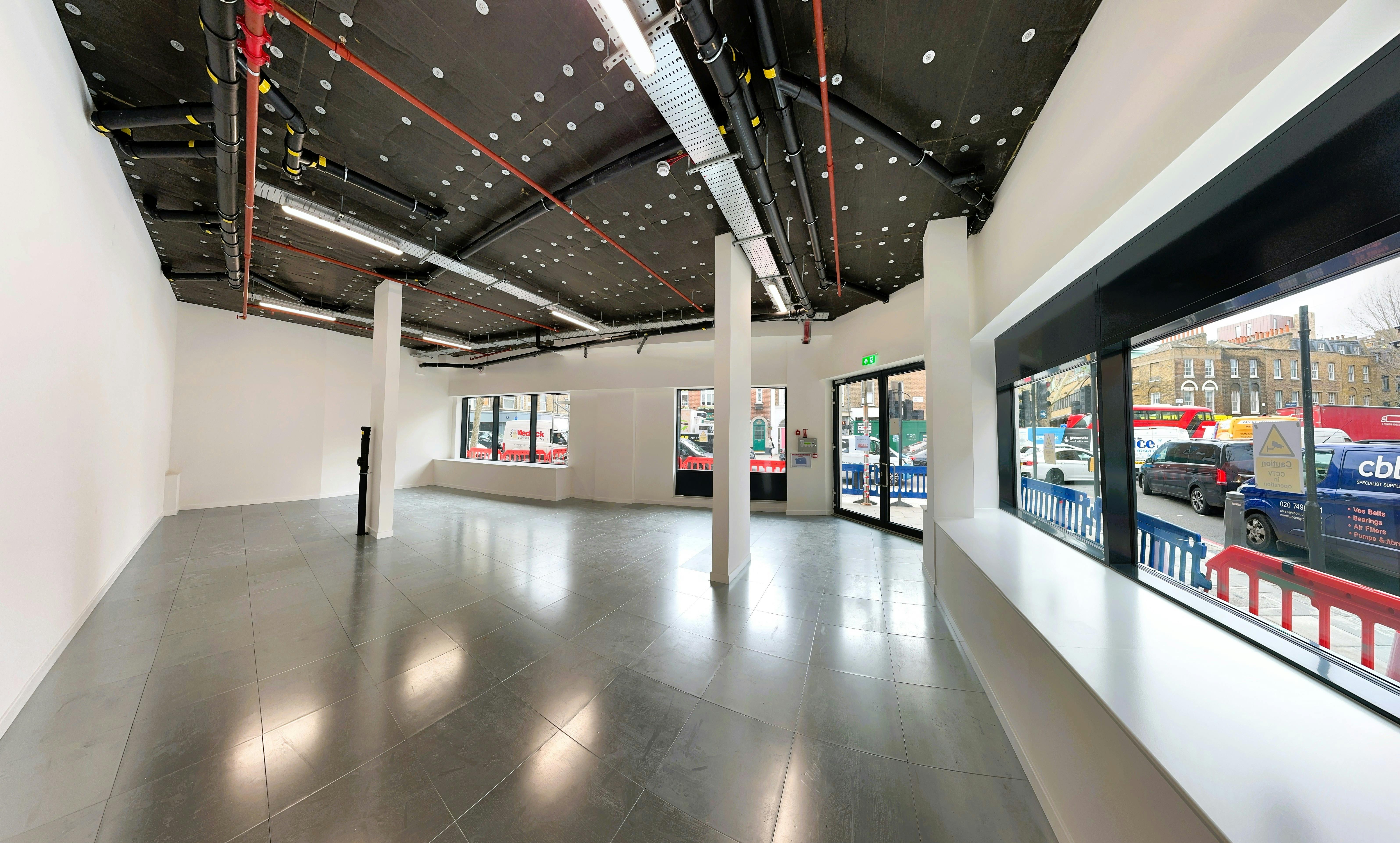 Acorn House, 314-320 Gray's Inn Road, London, Offices / Retail To Let - 2026 03 16 - Retail - Acorn House, 314 - 320 Grays Inn Road, London WC1X 8DP - internal 1.jpg