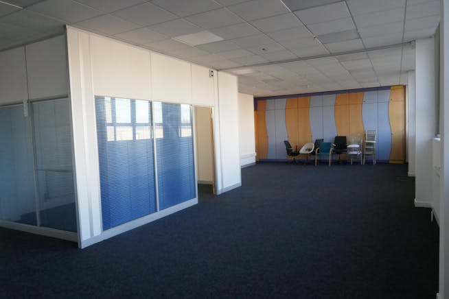 Circle Line House, Harlow, Offices To Let - P1060336.JPG