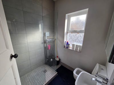 721 London Road, Westcliff-on-Sea, Residential Flat / Mixed Use / Retail For Sale - WhatsApp Image 2026-03-06 at 09.33.25.jpeg