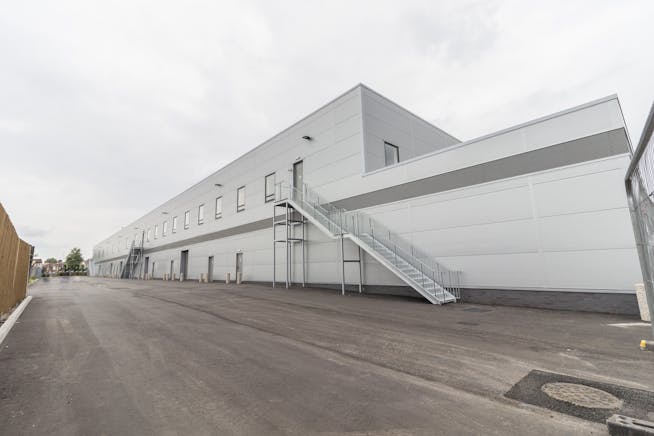 Unit G13 Silverbox, East Lane Business Park, Wembley, Industrial / Warehouse To Let - 3.jpg