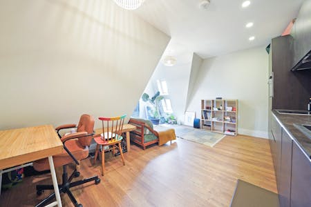 154-156 Stoke Newington High Street, London, Investment For Sale - FL4B071.jpg