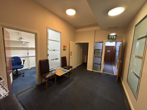 9 Linden Place, Glasgow, Offices To Let / For Sale - PHOTO-2026-01-20-08-38-15.jpg