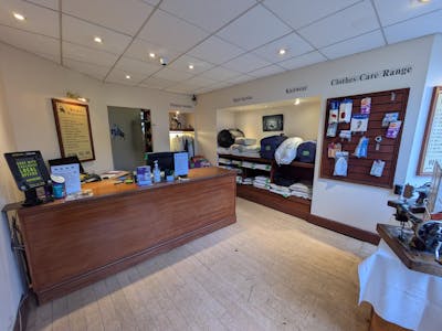 208 High Street, Dorking, Investment / Residential / Retail For Sale - 1000040161.jpg