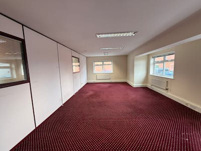 1 Birch House, Bromsgrove, Office To Let - IMG_1631.JPG