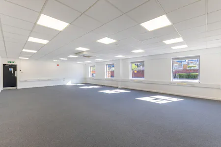 Unit 2 Heathlands Industrial Estate, Heathlands Close, Twickenham, Industrial/Logistics / Trade Counter / Industrial / Warehouse To Let - 107834_Unit 2 Heathlands Industrial Estate-7_low.jpg