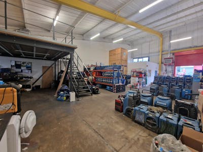 Unit 19, Lion Court, Basingstoke, Industrial / Industrial / Storage To Let - 20240909_140952.jpg