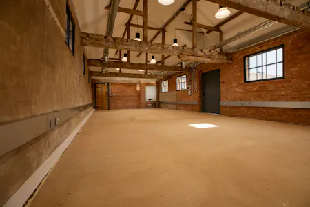 Manor Farm Barns, Hughenden Manor Estate, High Wycombe, E (Commercial / Business / Service) / Office To Let - 352A1932-HDR.jpg