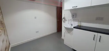 158 Albert Drive, Glasgow, Healthcare / Office / Retail / Retail - In Town / Retail - Out Of Town To Let - PHOTO-2026-06-11-17-21-50.jpg