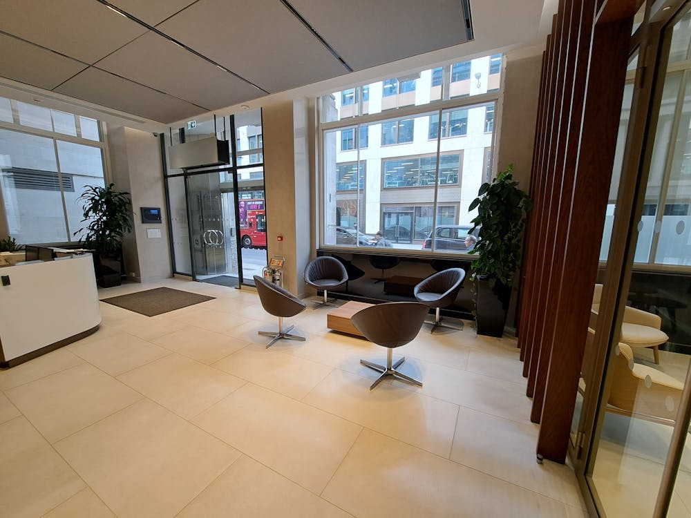 42 Moorgate, London, Office To Let - 3 42 Moorgate  reception 2.jpg