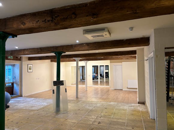 Ground & lower ground floors, The Maltings, Stroud, Office To Let - Int 1.jpg