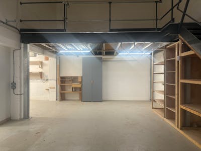 Unit 11, Falcon Court, Earlsfield, Warehouse To Let - IMG_7766.jpg