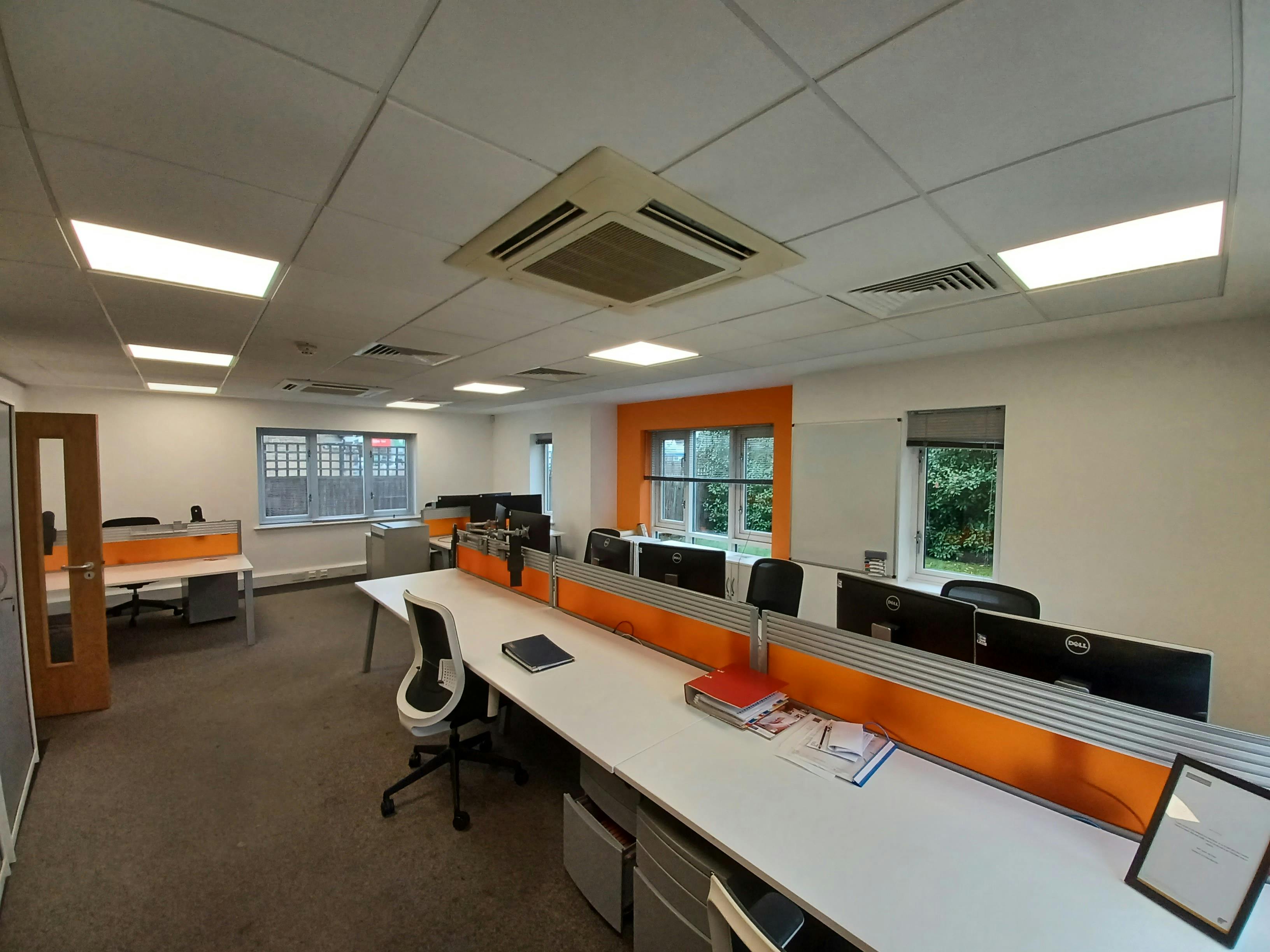 Office in Guildford - photo 3