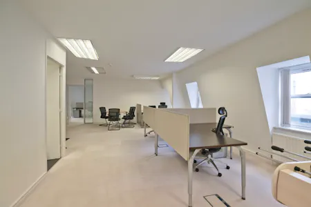 Penthouse, Cavendish House, Dublin 7, Office To Let - 12L1020763.jpg