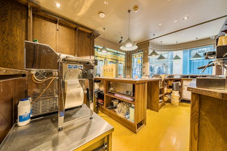 5 Bow Lane, London, Retail Lease Assignment - 1433552-11-69bd4f41eedbb.jpg