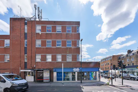 96 Camden High Street, London, Office / Retail To Let - DSC02507.jpg