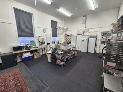 Unit 5, 2 Brook Street, Macclesfield, Office To Let - 20251010_111804.jpg