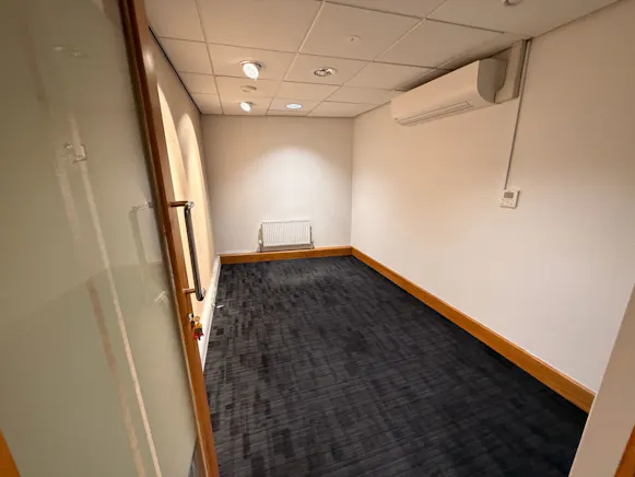78 High Street, Rayleigh, Office / Retail For Sale - 191529a5-c678-455e-83bb-6088d1d0a44d.JPG