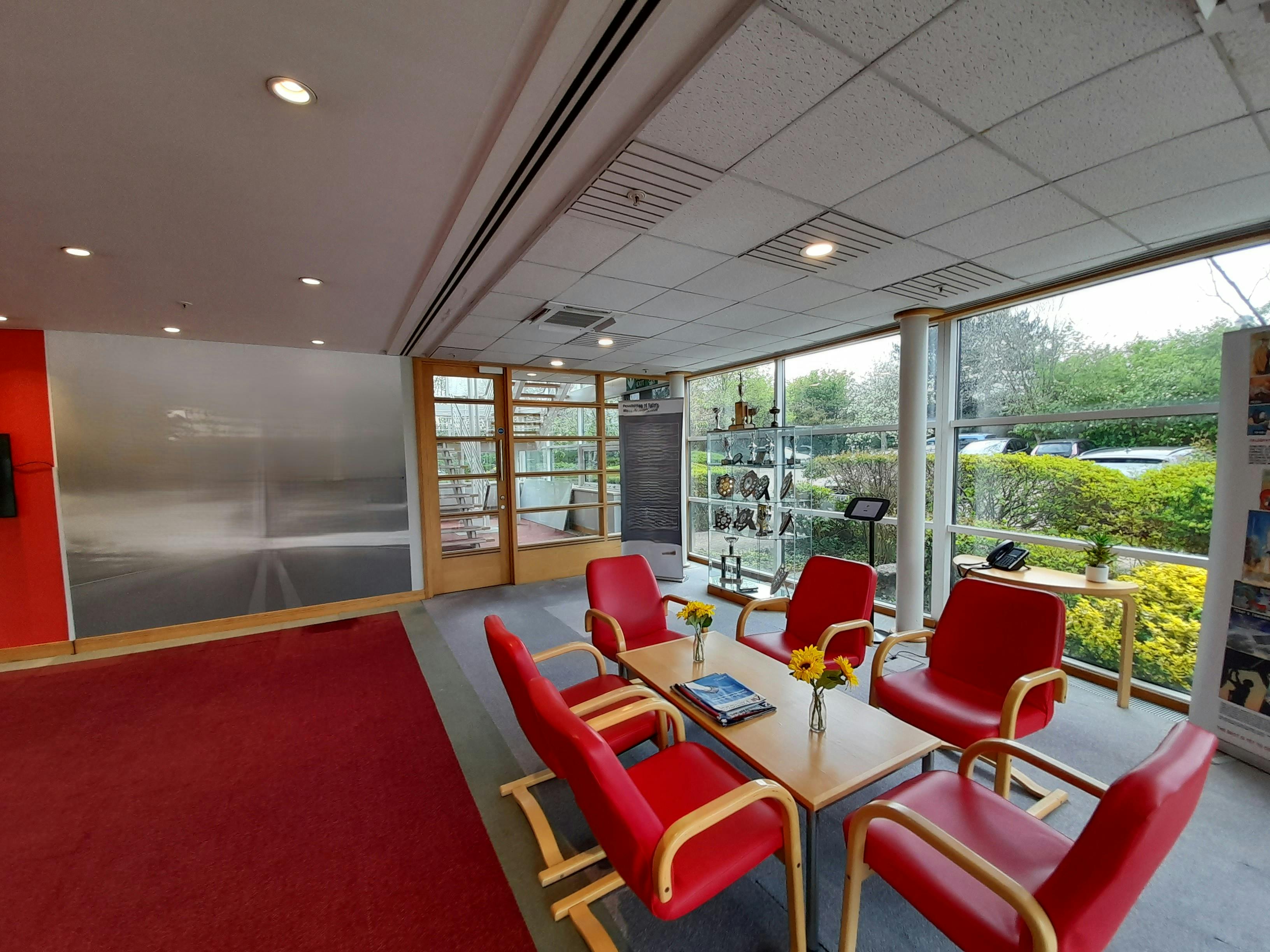 1st Floor, Building 217, Basingstoke, Offices To Let - 20240424_104628blur.jpg