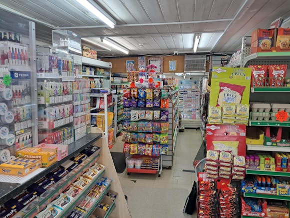 1 Victoria Place, Binfield, Investment / Retail For Sale - proKXShA3qz.jpeg