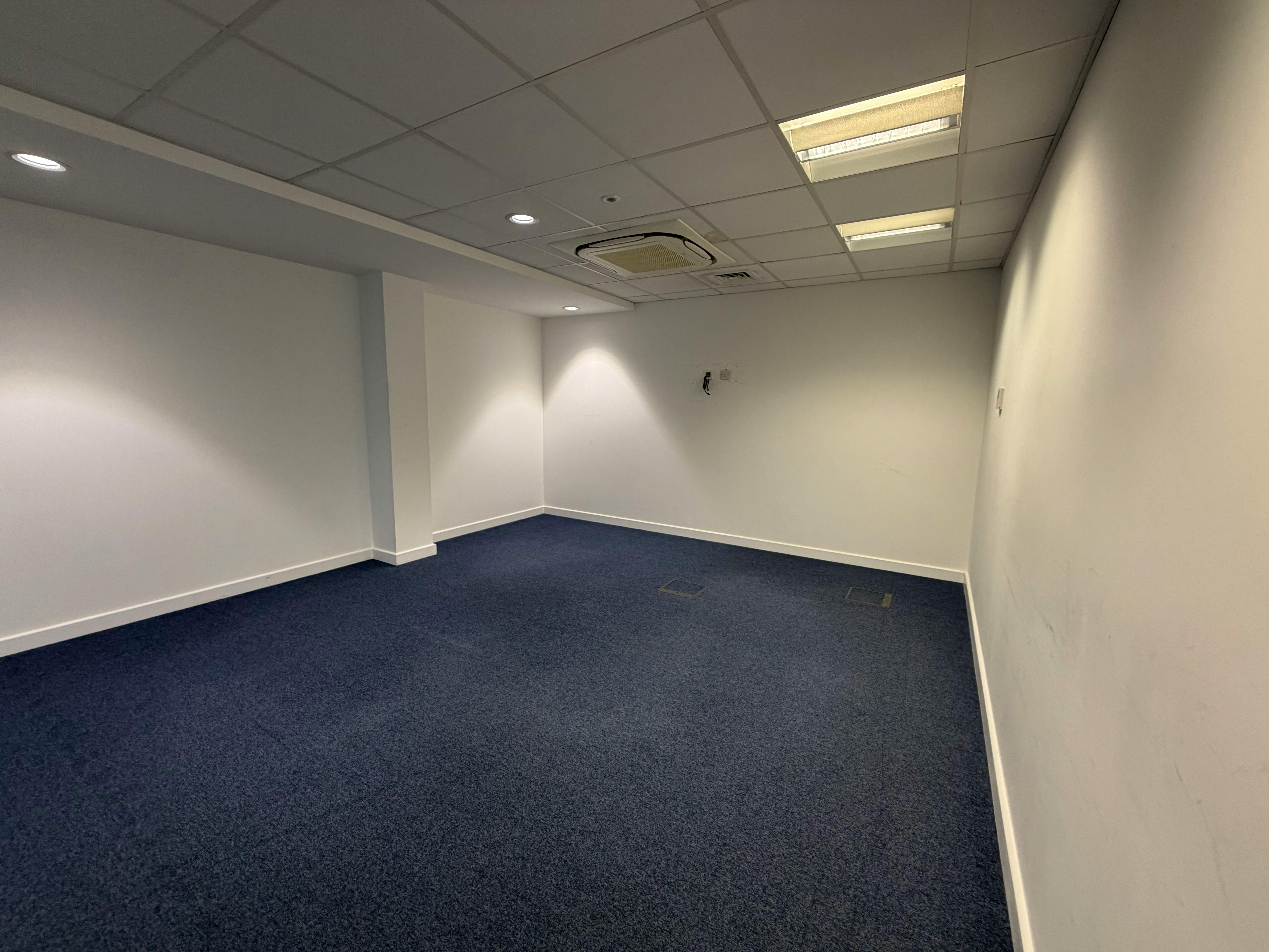 Suite 3, Building 37, Greenham Business Park image 3
