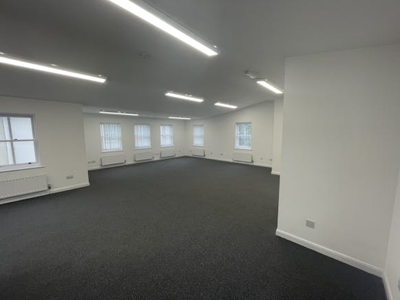 Suite 2, 7 Alexandra Road, Farnborough, Offices To Let - IMG_0596.jpg