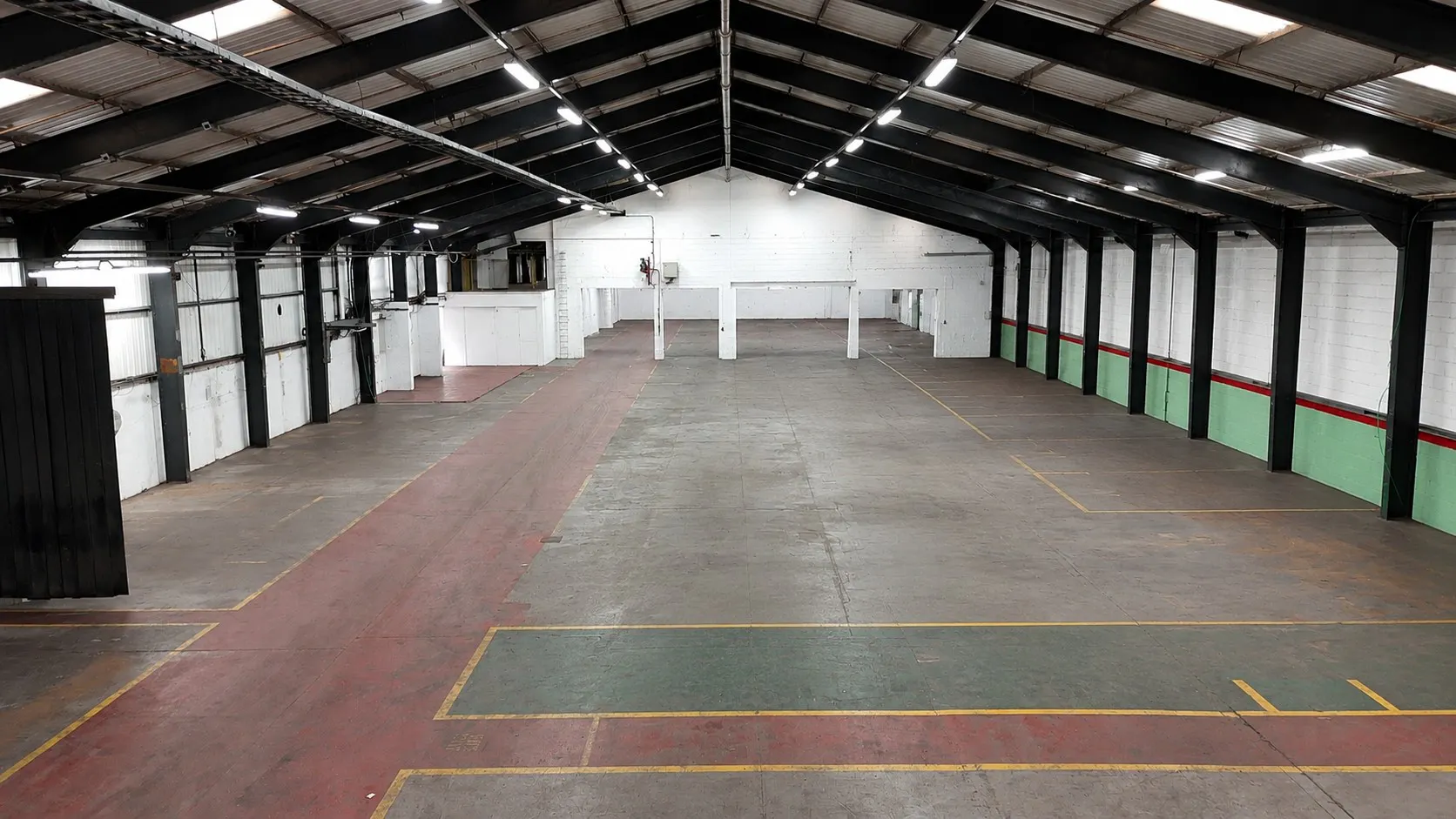 16-17 Oakwood Industrial Centre, Harlow, Industrial To Let - ChatGPT Image Jun 11, 2026, 03_51_06 PM.jpeg