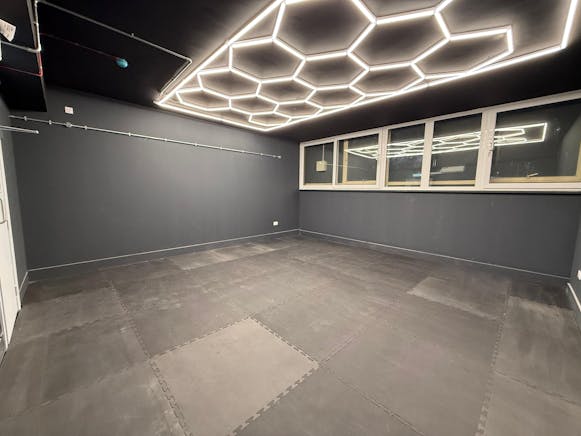 7 Eldon Way, Hockley, Leisure / Office To Let - WhatsApp Image 2026-03-04 at 17.40.04.jpeg