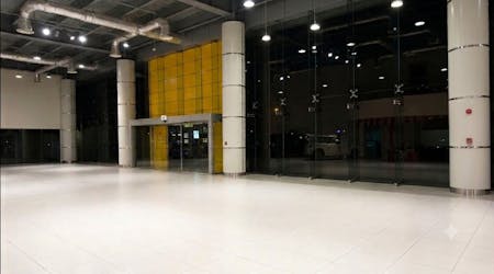 Prime Auto Showroom • Service Workshop • Staff Quarters, Ibra, Ibra, Retail To Let - 03 GE INTERNAL.jpg
