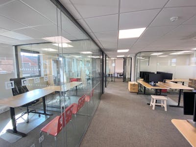 44 London Road, Sevenoaks, Office To Let - PHOTO20250617123631 3.jpg