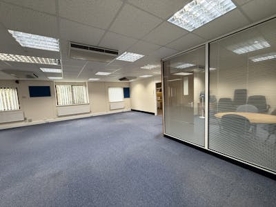 Unit 8, Arden Court, Alcester, Office To Let / For Sale - IMG_5243.JPG