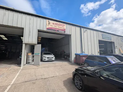 Unit 2, Hemel Hempstead, Industrial To Let - PXL_20260605_091423910.jpg