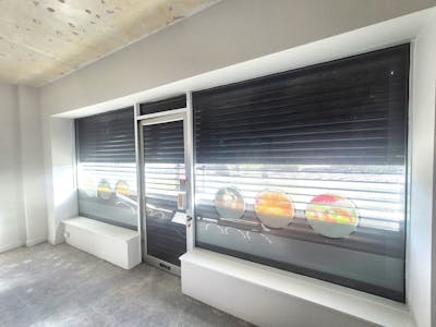 Unit 2, Fulmar Drive, Stockport, Retail To Let - 20260422_165601.jpg